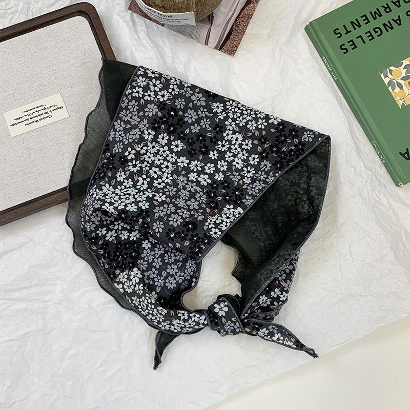 Triangle scarf, headscarf, summer women's pastoral new double-layer breathable floral small silk scarf, headband, tied hair streamer