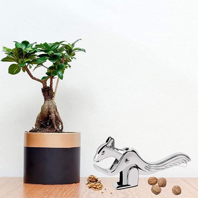 Squirrel shaped walnut clamp, zinc alloy multi-functional nut clamp, walnut tongs, walnut pliers, kitchen tools, shelling pliers