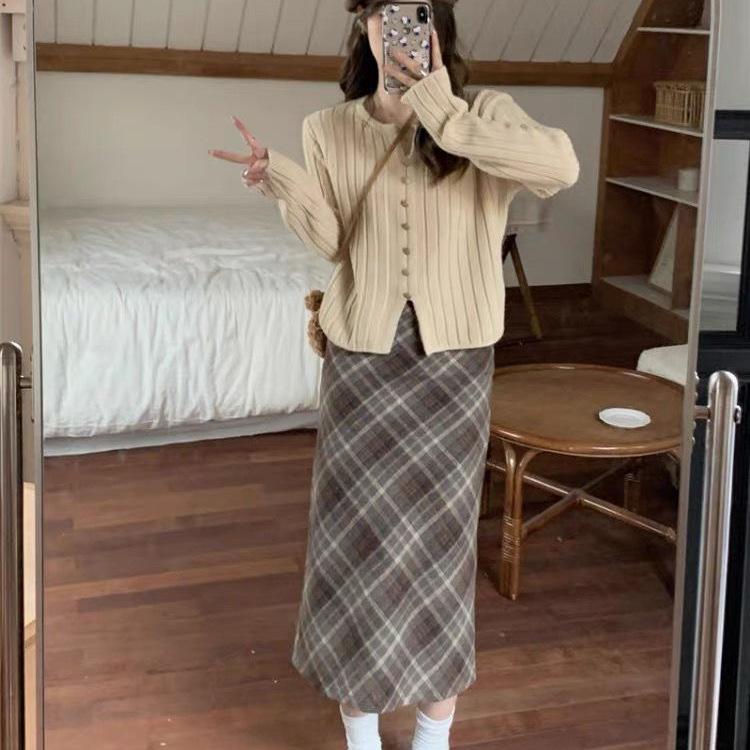 Korean Style Slimming Buttoned Sweater Undershirt for Women - Knitted, Long Sleeve, Versatile, Casual Slit Design