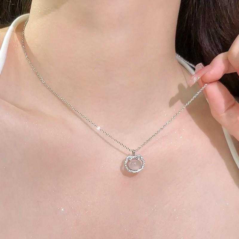 Womens Ruyi Safety Lock Necklace Luxury Micro-set Zircon White Chalcedony Clavicle Chain New Chinese Style