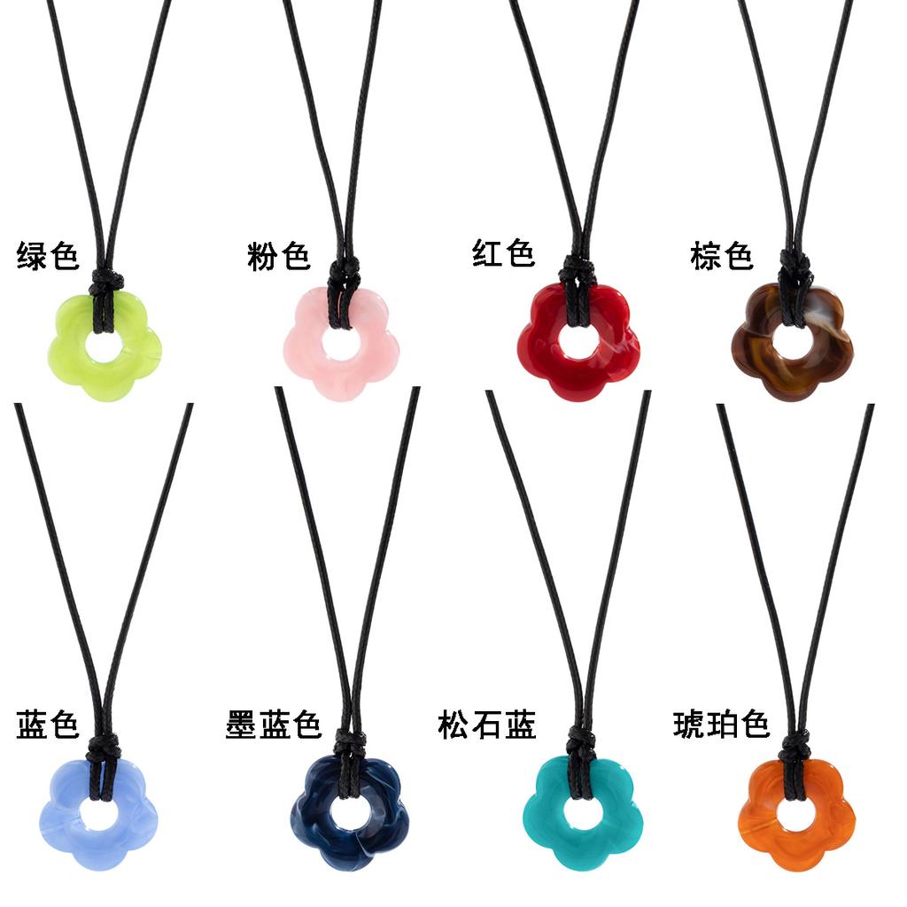 Simple Wax Line Pastoral Flower Pendant Necklace Female, Holiday Style Hollow Pattern Necklace