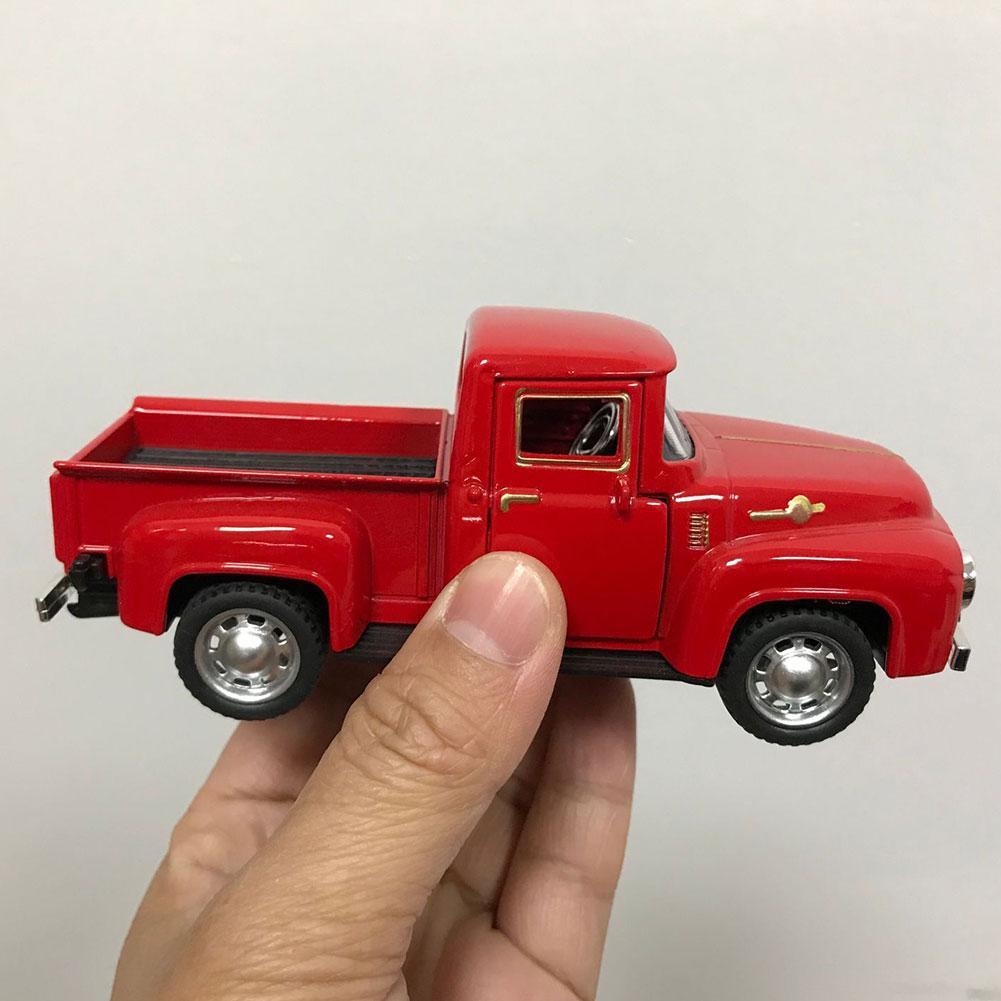 1/32 Red Metal Truck Toy Vintage Red Mini Classic Pickup Truck Kids Children's Christmas New Year Toy Red Metal Truck Toy