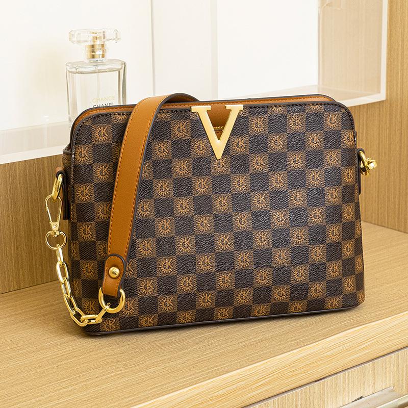 Women's Diagonal Shell Bag Classic Vintage Print Bag Light Luxury Large Capacity Single Shoulder Chain Hand Bag
