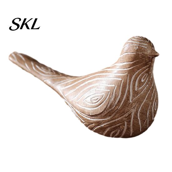 Unique Retro Bird Home Accessories Resin Ornaments, Wood Color Figurine, Handmade Carved Country Living Ornaments Decorative Statue for Farmhouse