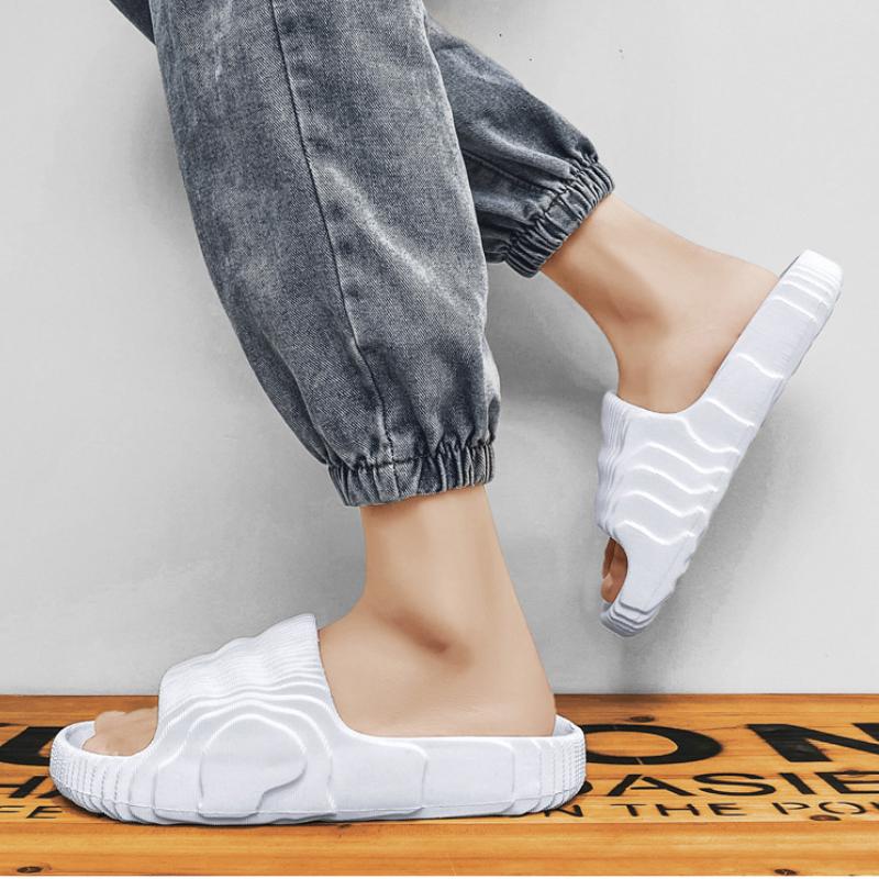 Fashion Soft Home Slippers Couple Summer Indoor Skid Proof Bathroom Slippers Sandals Hotel Solid Color Men Women Flip Flops Flat Shoes