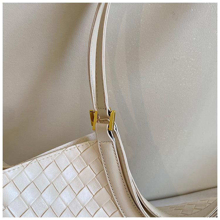 2026 Autumn High-End Retro Woven Large Capacity Women's Shoulder Bag with Mother-Child Feature
