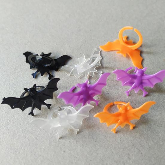 Plastic Spider/Bat Women Finger Ring Halloween Christmas Birthday Party Decor