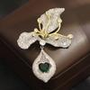 Light Luxury European and American High-end Sense Green Love Pendant Can Wear Two Brooches, High-end Two-color Gold Brooch Women's Pin