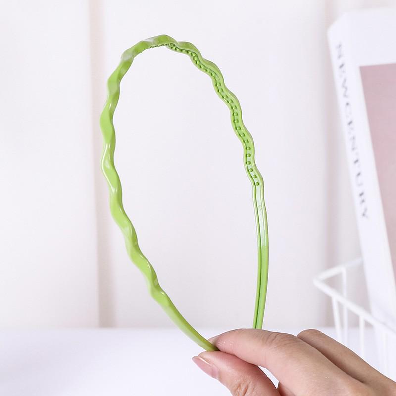 Korean Candy Color Wave Headband: Elegant, Thin Hair Accessory for Women - Perfect for Face Washing and Styling.