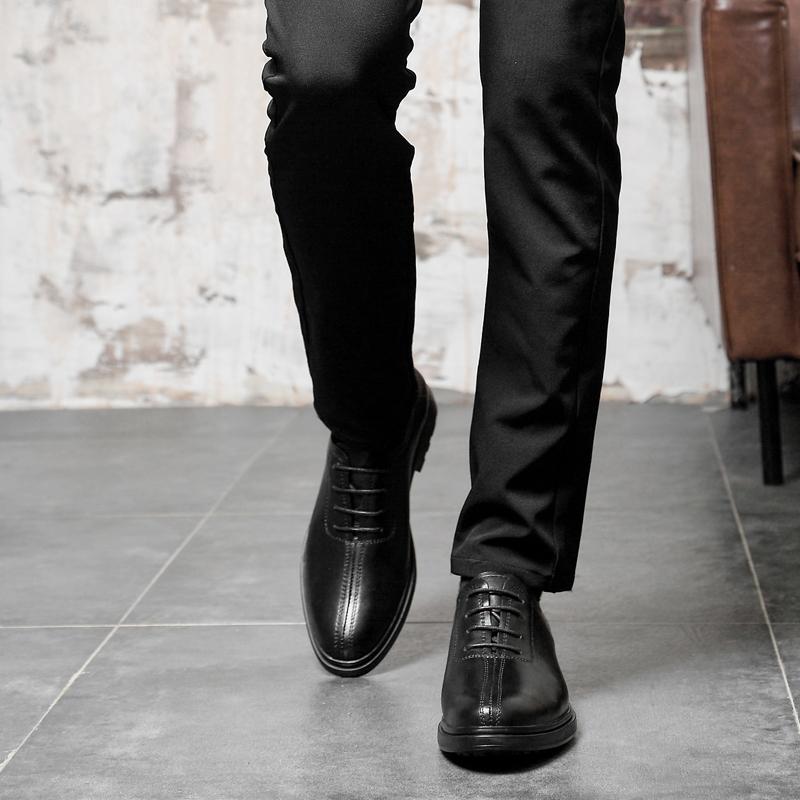 Erkek Hakiki Deri Ayakkabı Moda Bağcıklı Spor Ayakkabılar Gerçek Deri Erkek İtalyan Tasarımcısı Düz Ayakkabılar Lüks İş Ayakkabıları