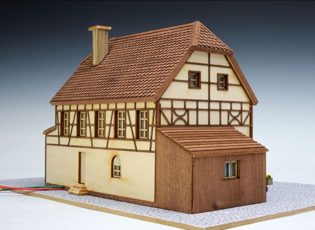 Kit de montaje de modelo de madera de la serie Paisaje urbano europeo de Woody Joe, Alemania, 1/87