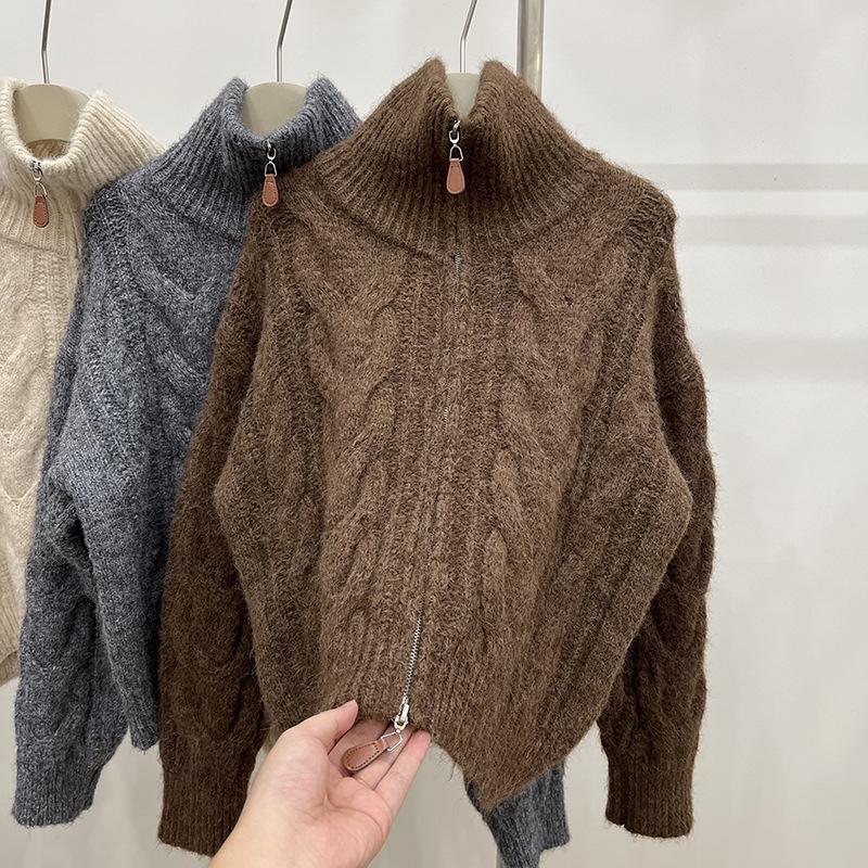 Stand-up collar zipper sweater cardigan women's autumn and winter new loose soft waxy twist Maillard short knitted jacket