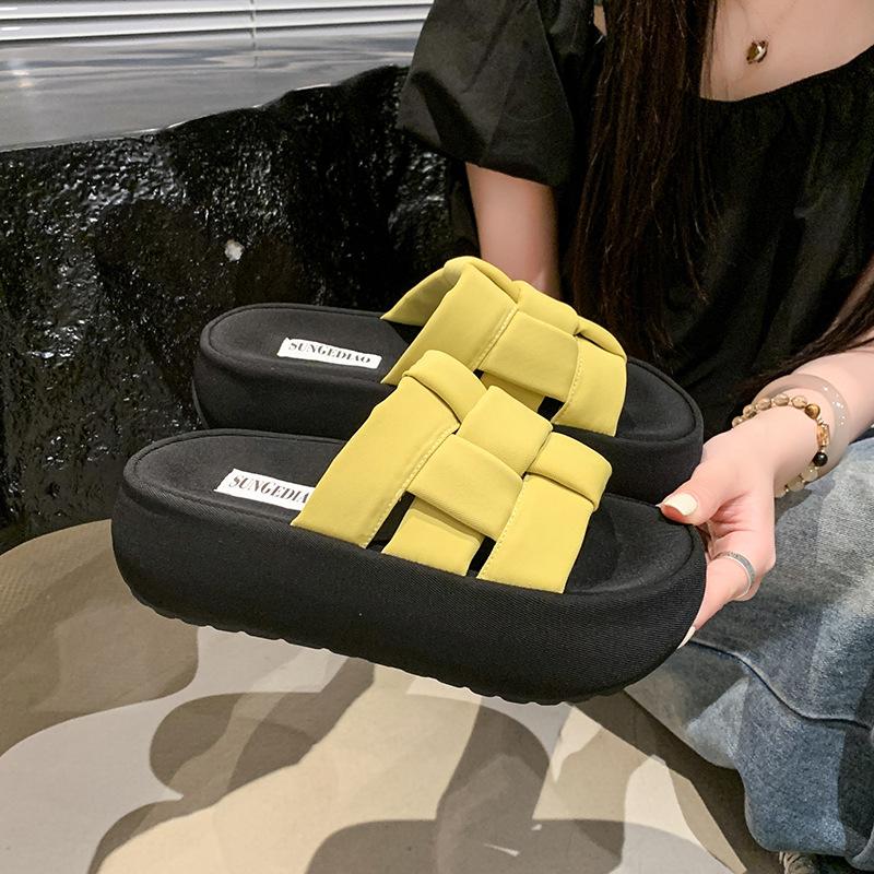 Thick-bottomed Woven Slippers Women's New Open-toed and Versatile Outer Wear In Summer 2025, High-end Casual One-word Cool Slippers