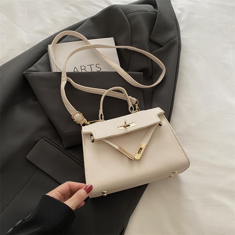 Autumn Small Bag Women's New Trendy Women's Bag Small Square Bag Shoulder Bag Fashionable Personalized Portable Messenger Bag