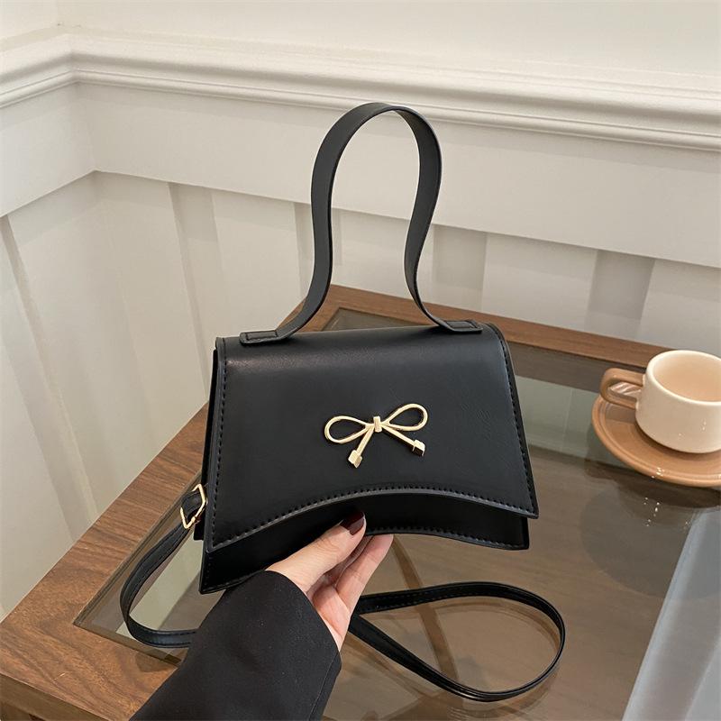 

Bow fashion solid color 2025 spring new casual foreign gentle portable shoulder crossbody women s small square bag чёрный