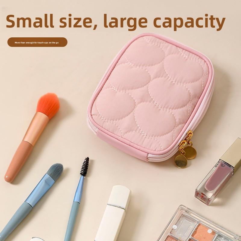 1PCS Mini Lipstick Bag Cosmetic Bag Simple Exquisite Travel Clutch Portable Travel Cosmetics Storage Bag