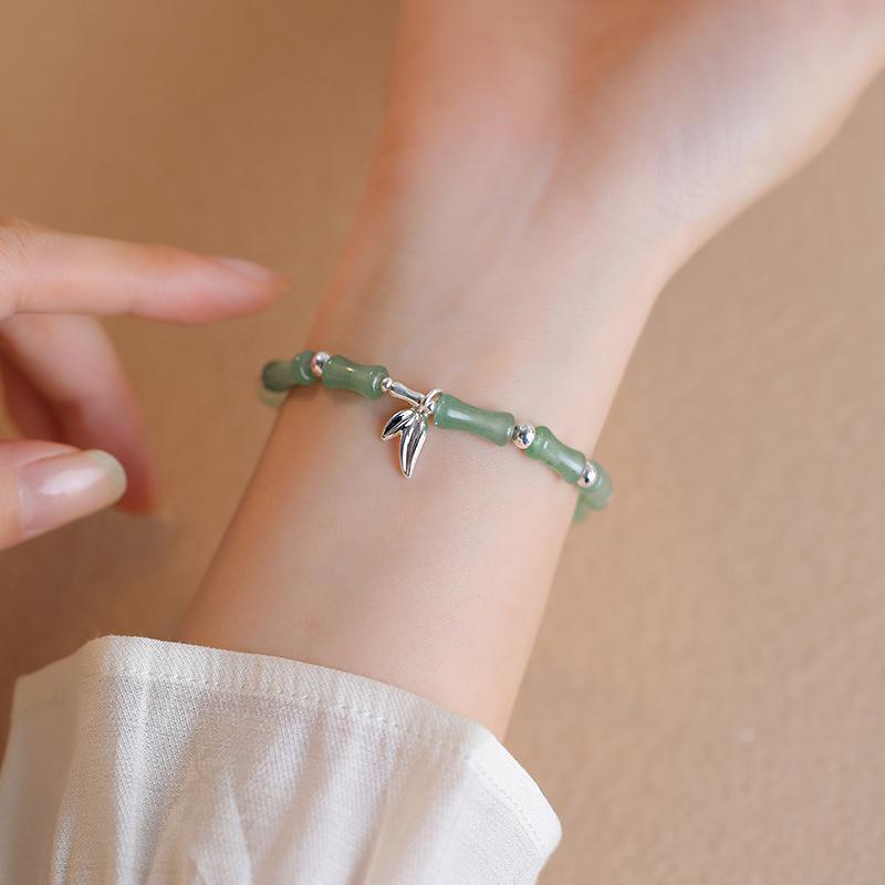 Elegant Green Bamboo Leaf Bracelet – Light Luxury Jewelry