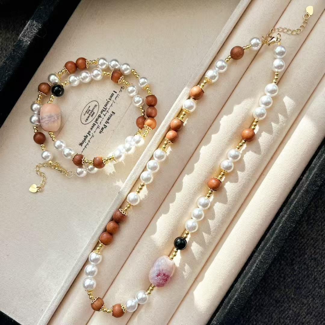 

High Matching Retro Natural Agate Bucket Beads Artificial Crystal Pearl Design Sense Collarbone Chain Necklace Sweater Chain
