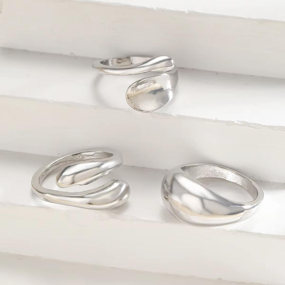 

4 Pcs Punk Irregular Rings Set for Women Retro Exaggerated Geometric Gold Color Open Ring Fashion Personality Jewelry Gifts 2025