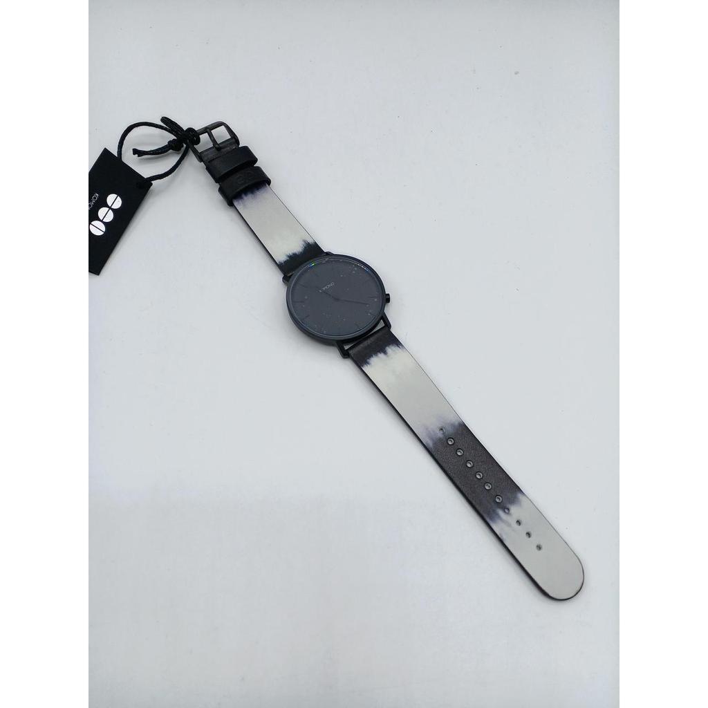 Used KOMONO KOM-W4086 watch