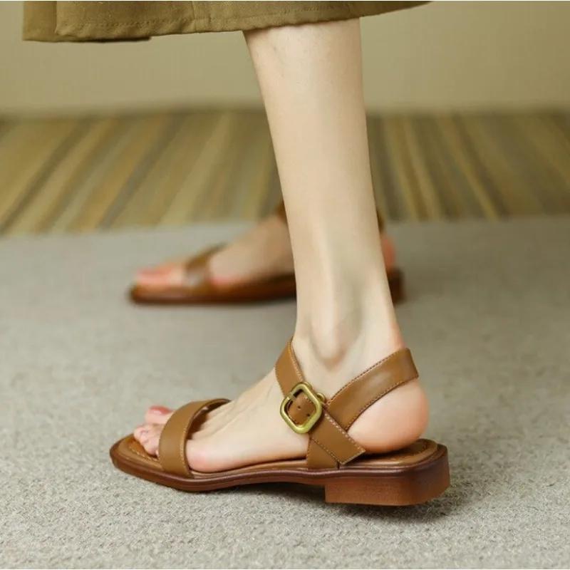 2025 Sommer Damen Sandalen Niedrige Absätze Basic Prägnant Büro Damen Lässig Outdoor Designer Schuhe Slingback Femme Sandalias Planas