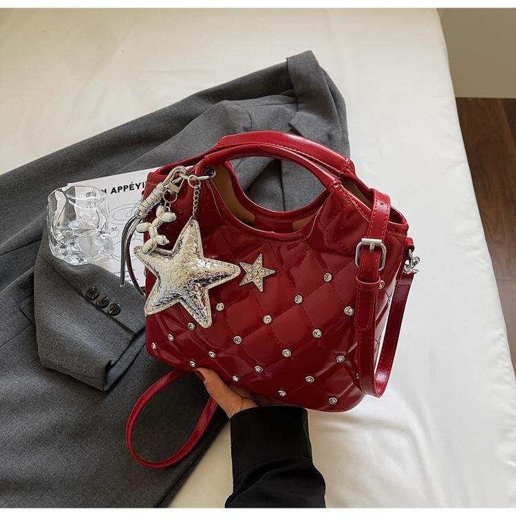 Ballet style rhombus chain handbag women's 2025 new niche single shoulder underarm bag fashionable versatile messenger bag