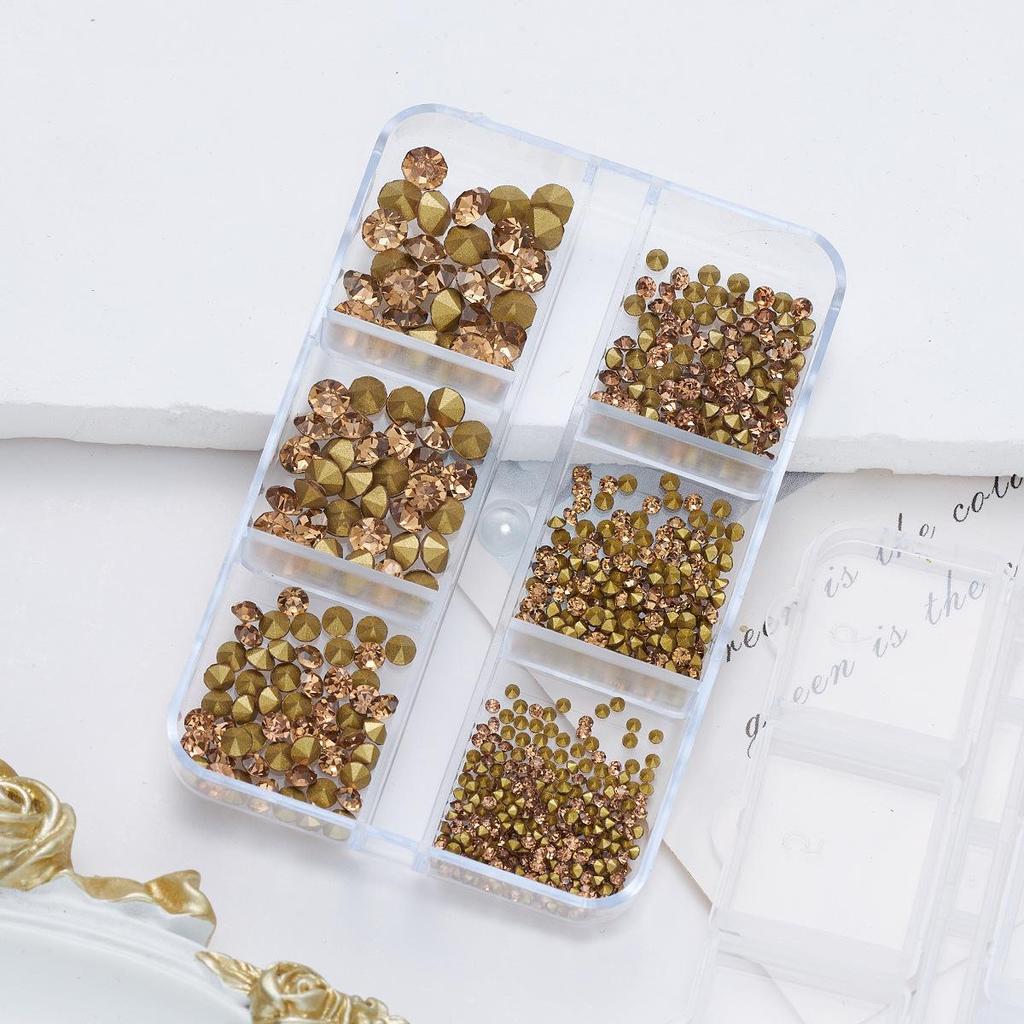 6-Gitter Strasssteine für Nagelkunst mit zerstoßenen Diamanten - Heiß verkaufte Dekorationsaccessoires