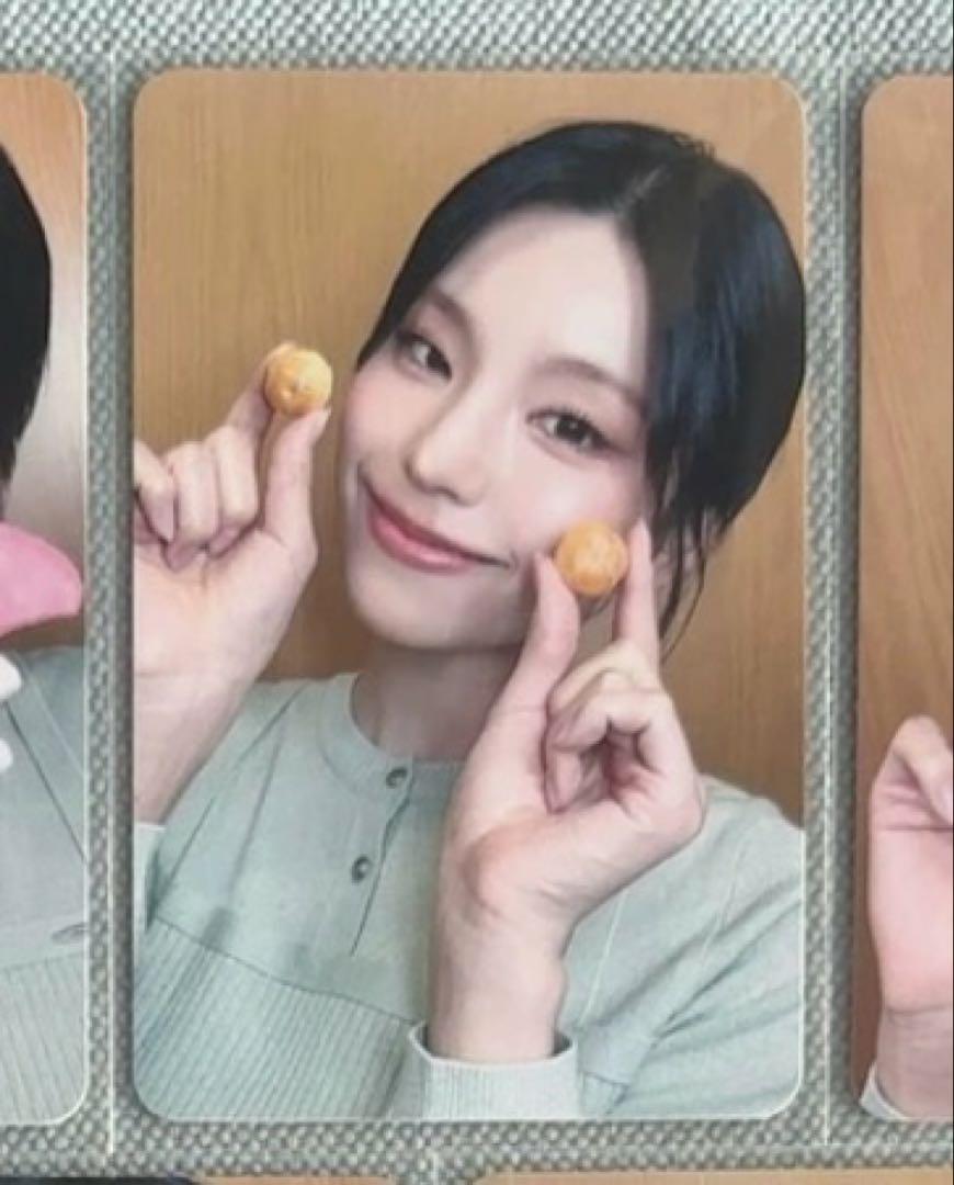 

[Б/У] ITZY Йеджи Аэропорт Makestar Тайвань Автограф-сессия Лимитированный выпуск Торговая карта A