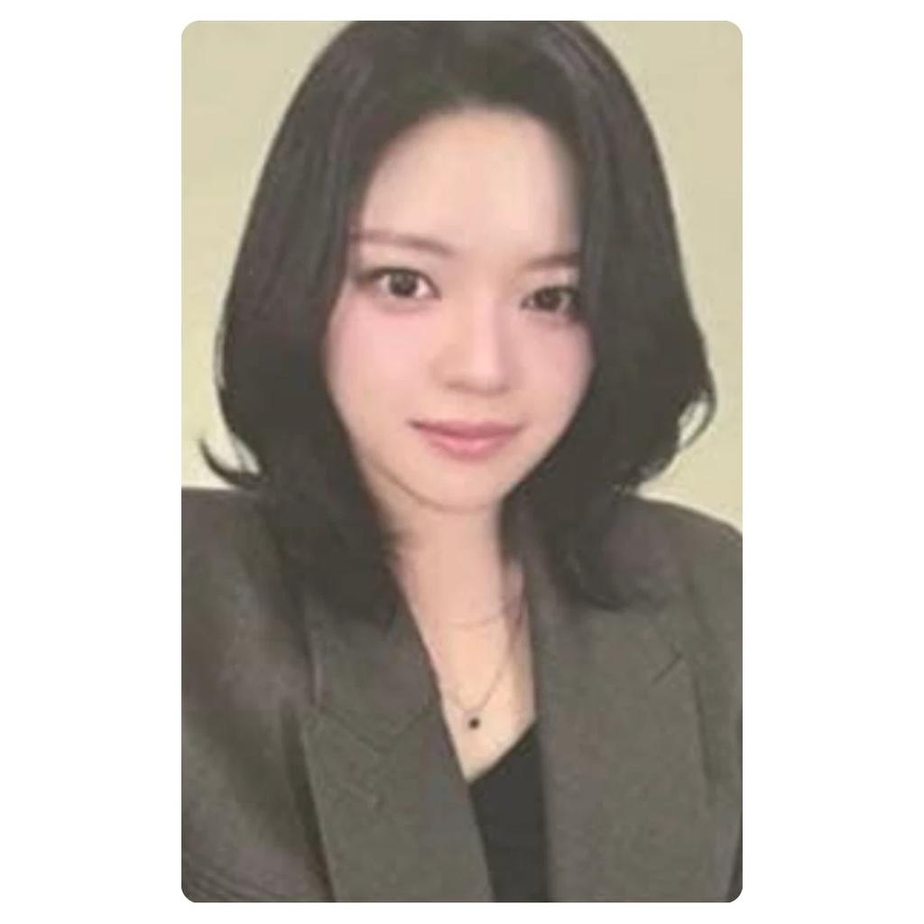 TWICE CARD FOTO SEZONUL SALUTĂRILOR 2026 OFICIAL JYP Fani