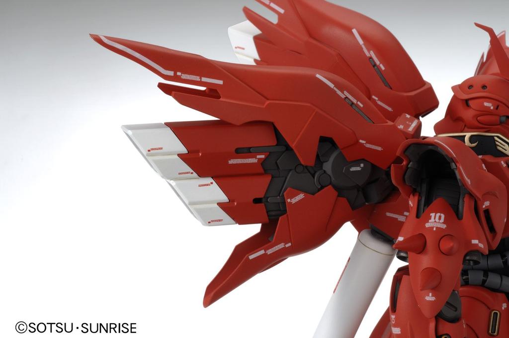 MG Sinanju Suit Gundam 1/100 MSN-06S Ver.Ka (Mobilní UC)