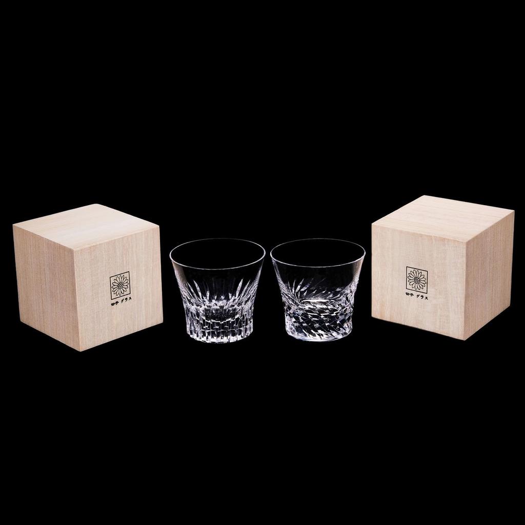LUGUFON Whiskey Rock Crystal Cut Handcrafted by Presented in a Paulownia Wood Suitable for Cold Plum and Other Alcoholic A perfect gift for Popular