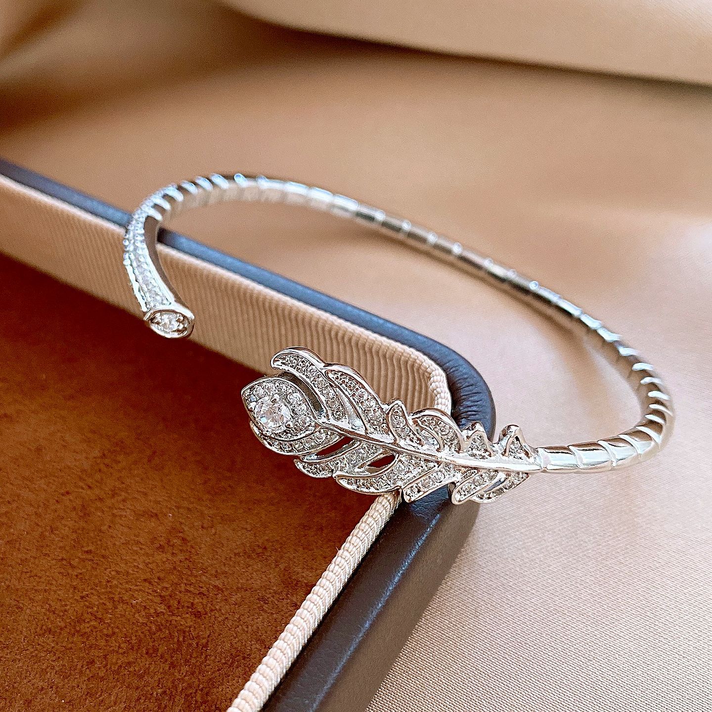 European and American simple zircon feather open bracelet exquisite personality bracelet jewelry women