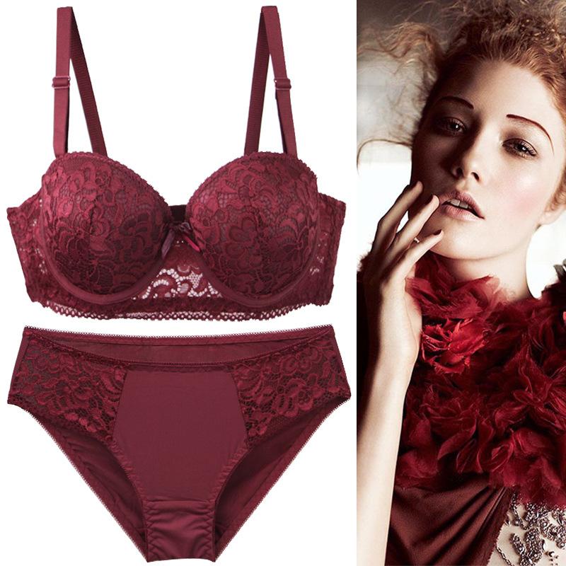 Sexy Stylish Lace Bra and Panty Set Featuring Underwire Push-up Support and Lightweight Skin-friendly Fabric