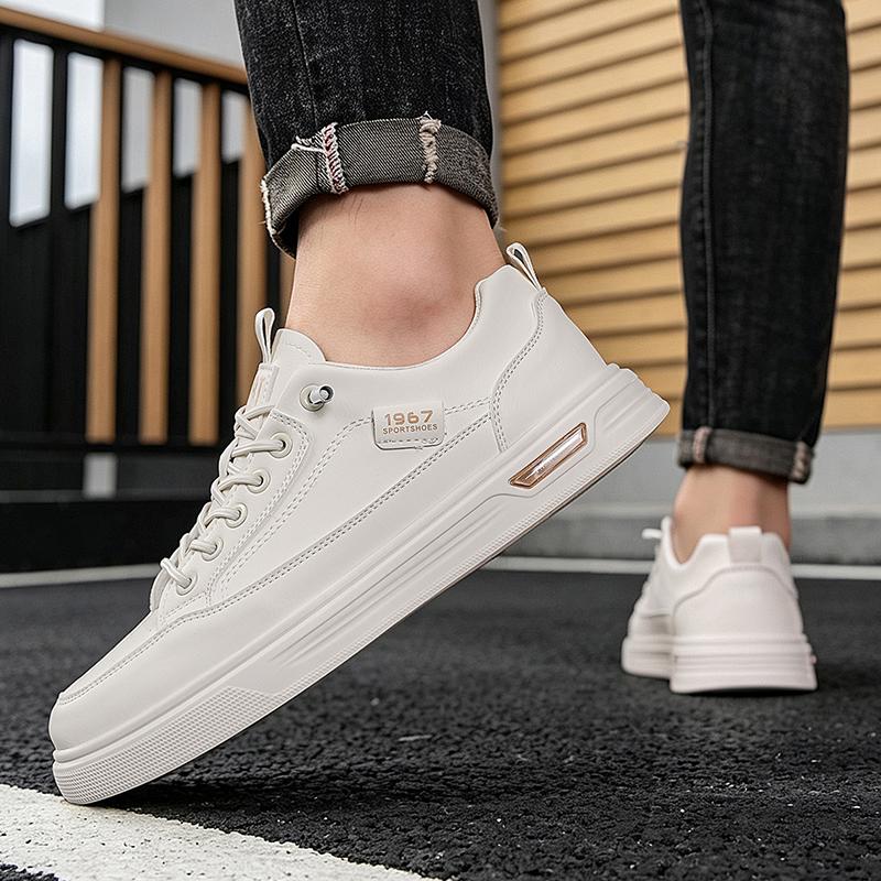 Men 's Casual Four Seasons Fashion Skateboarding Students Comfortable Sneakers Boys Trending Soft Sole Breathable Shoes