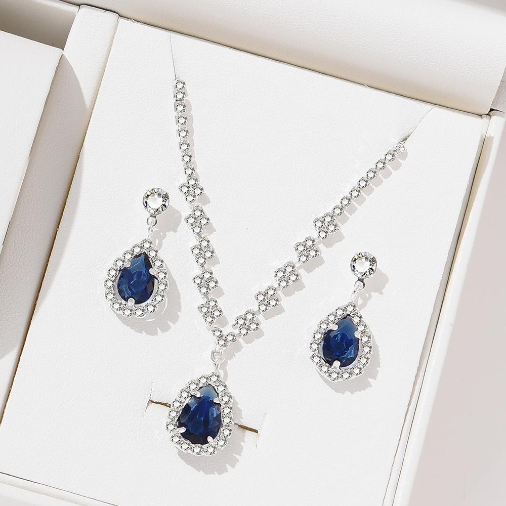 

Набор из 3 предметов Женский модный и персонализированный кутюрный бриллиантовый циркон Синяя капля воды Ожерелье Серьги Аксессуары
