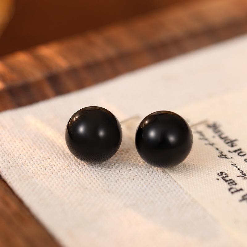 Brincos de Ágata Negra Coreana de Prata para Mulheres - Simples, Elegante, Versátil, Pequena Jóia de Declaração