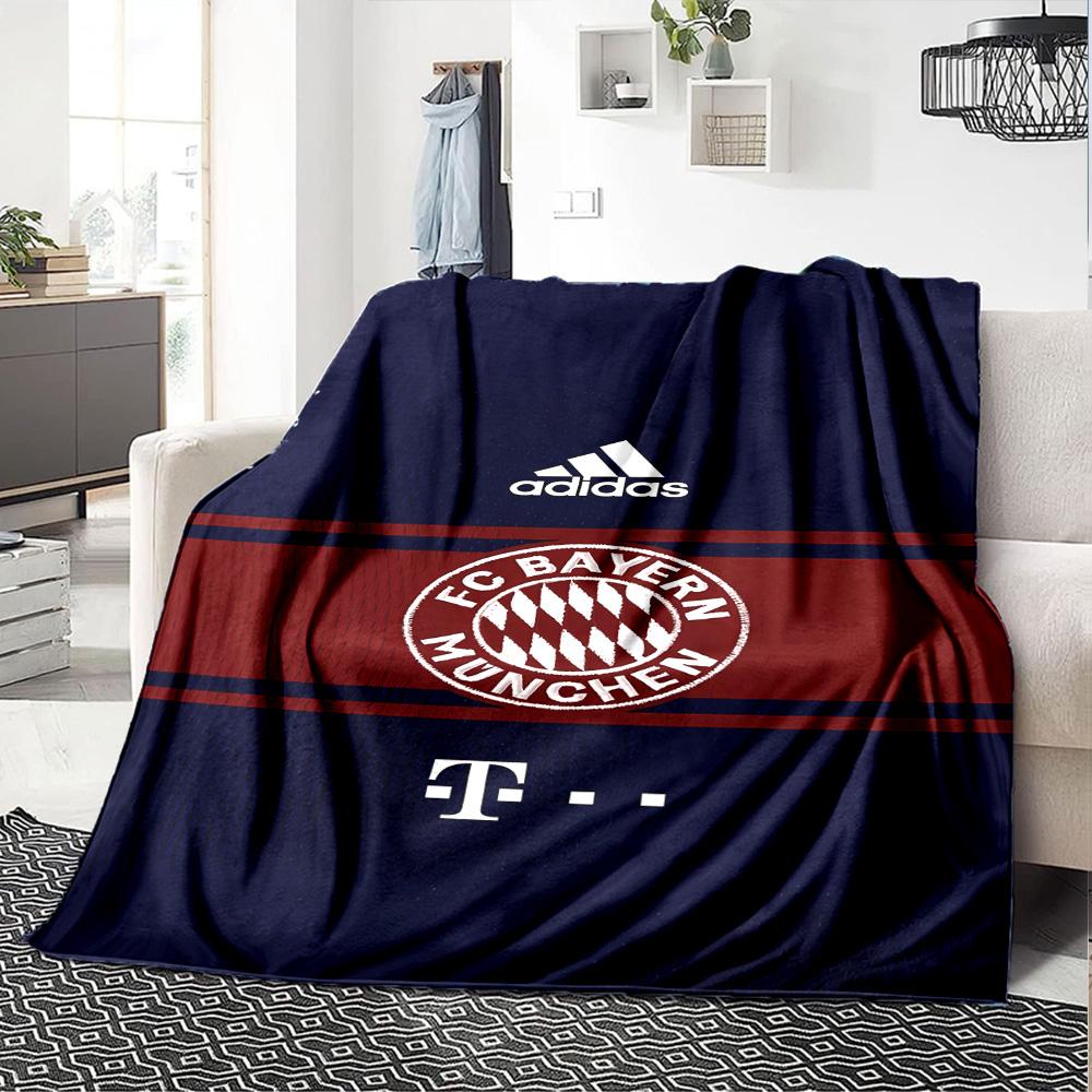 Golden Bayern Munich Emblem Blanket Comfortable Perfect for Chair Office Chair Office for All Occasions Stylish Decor Birthday Christmas Gift Blanket