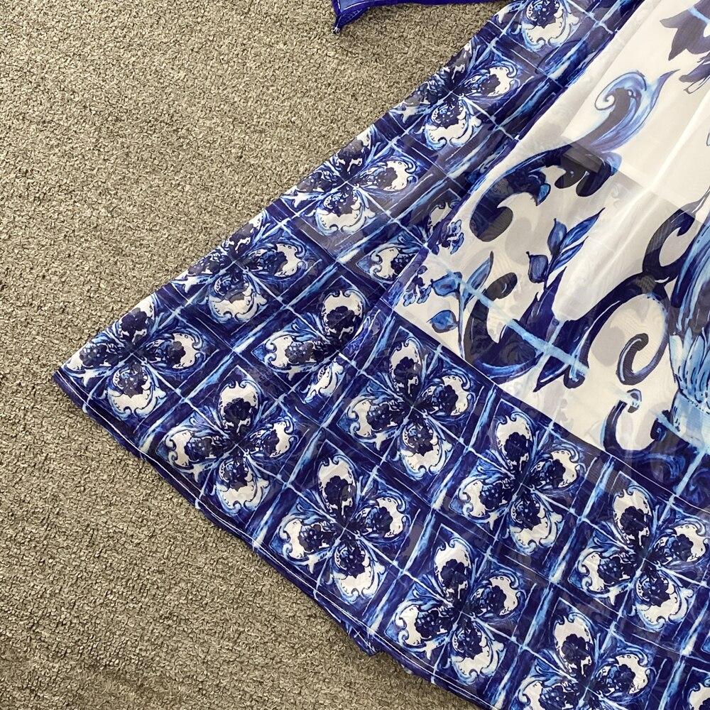 Retro Palace Wind Round Collar Bell Sleeve Loose Blue and White Porcelain Printed  Dress Elegant Temperament Large Skirt
