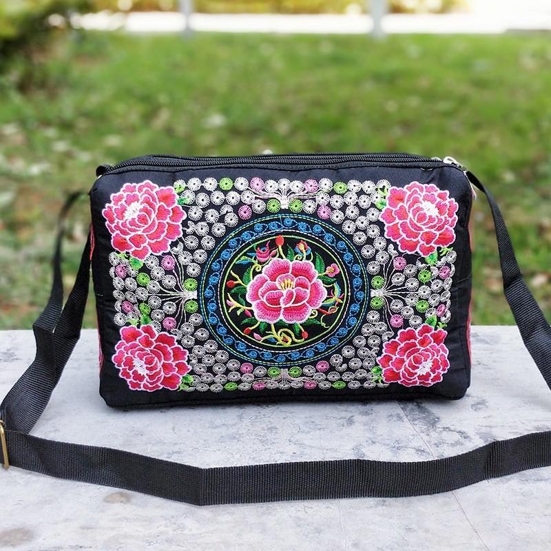 Traditional Chinese Embroidered Crossbody Bag With Floral Patterns For Daily Use