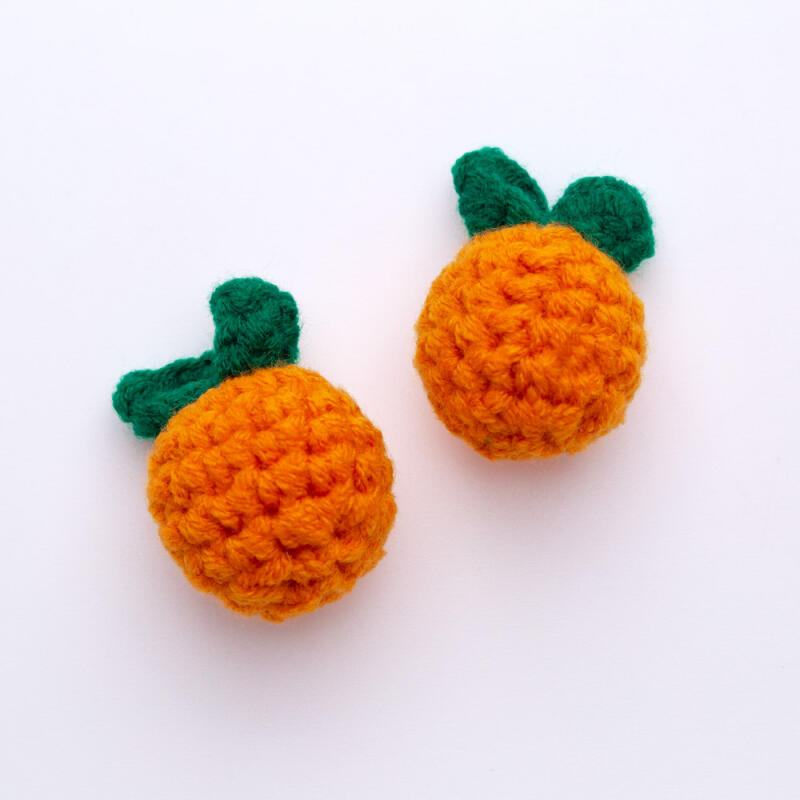 Mini tangerine knit keychain, Hallabong keychain, knit keychain