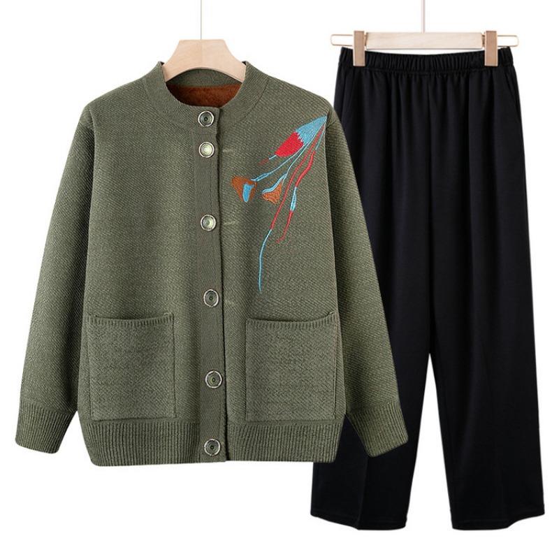 Medium-sized elderly autumn clothing female mother clothes new elderly sweater spring and autumn grandma jacket top