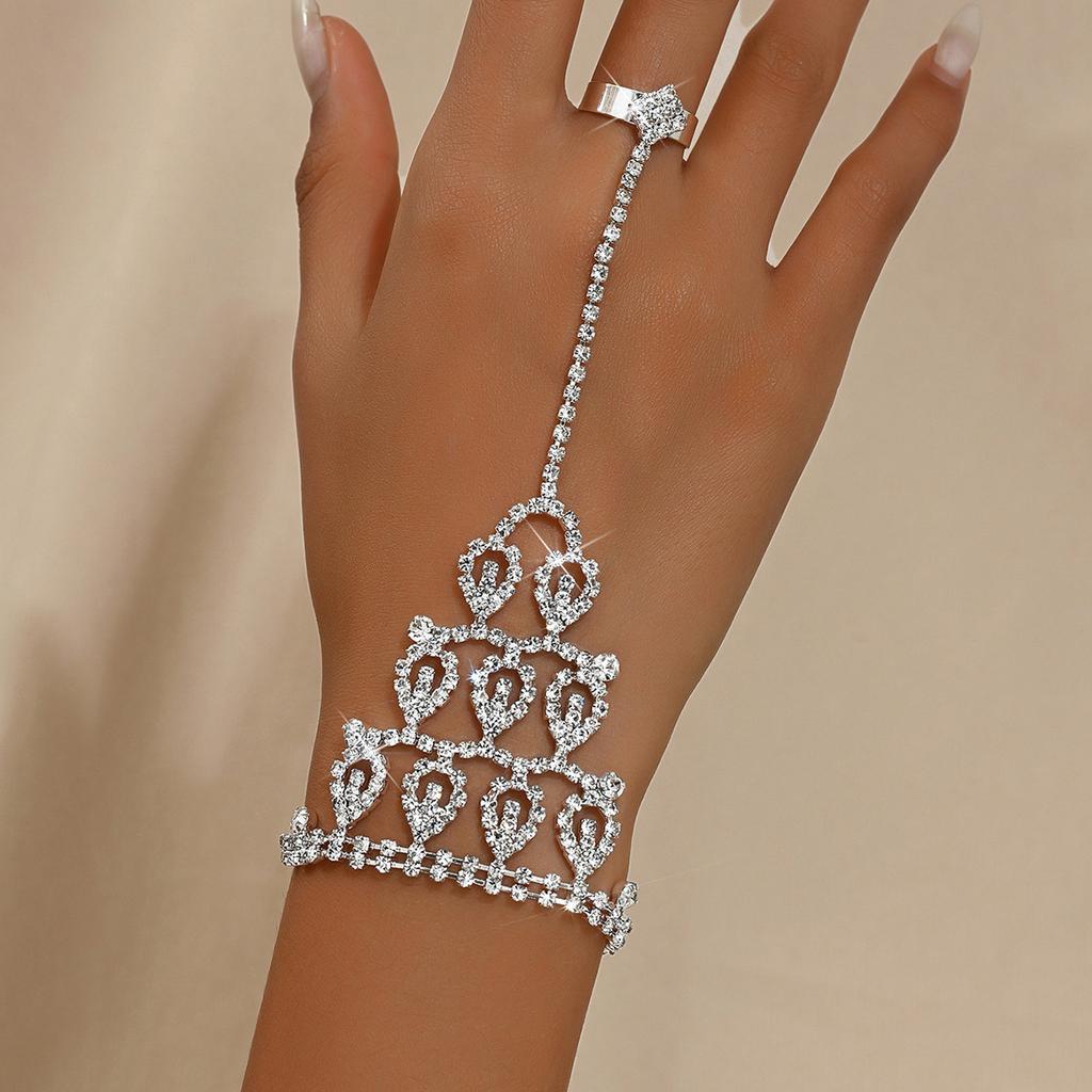 Fashion Diamond-Encrusted Bracelet, Ring Integrated Chain, Latin Dance Hand Back Chain, Fashion Trendy Women'S Mixed And Matched Bracelet.