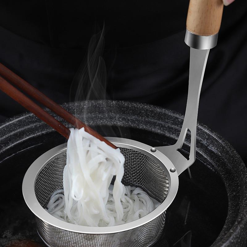 Stainless Steel Pot Colander Noodle Deep Drainer Frying Basket Sink Strainer With Wood Handle For French Cooking Spoon