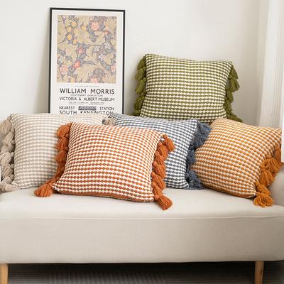 Nordischer Stil Bed and Breakfast Sofa Kissen Wolle Ananas Gitter Lendenkissen Bettseite Groß Hängende Quaste Kissenbezug Gestricktes Kissen