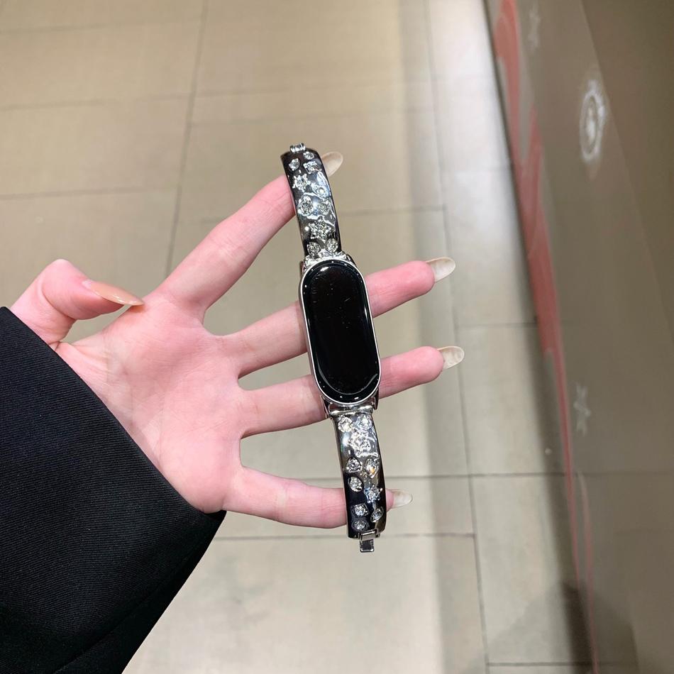 

Роскошный блестящий ремешок со звездами и бриллиантами для Xiaomi Mi Band 10 9 8 Pro Miband 9 Pro 8Pro Тонкий металлический браслет Замена ремешка для часов For Mi Band 8 9 10
