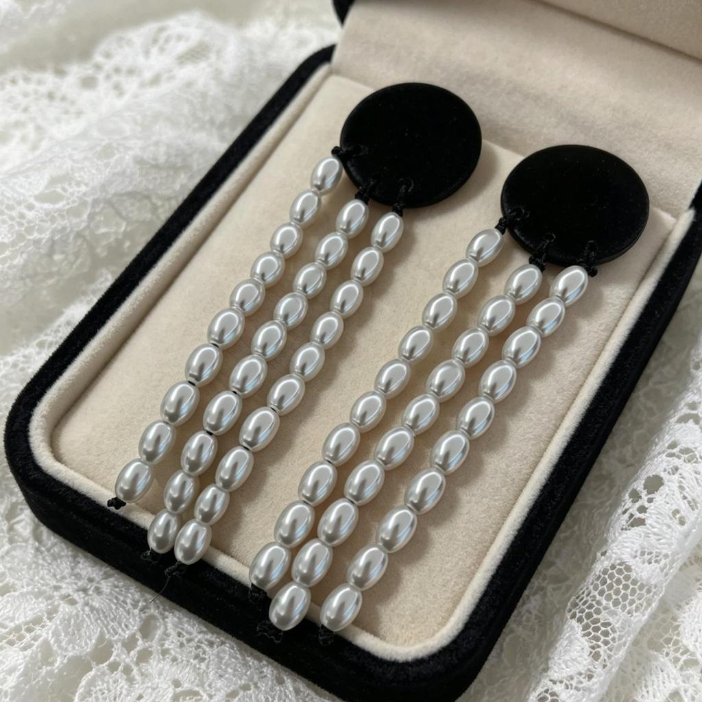 Vintage Black Series Stud Earrings 925 Silver Needle Minimalist High-End Personality Accessories for Women