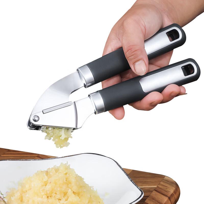 Jiwanggu Stainless Steel Garlic Press (Set of 2)