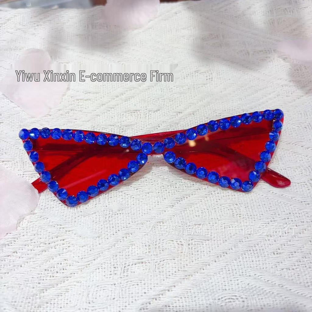 Handgefertigte Punktbohrer Schmetterling Party-Sonnenbrille - Dreieck-Design für Damenmode