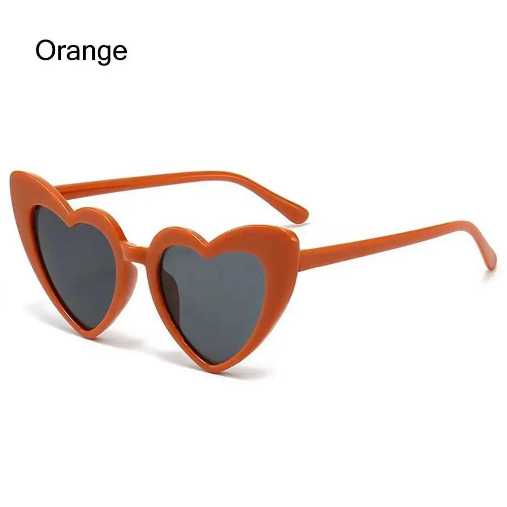 Kids Heart Sunglasses Cartoon Eyewear Vintage Heart-Shaped for Boys Girls 3-9 Years Toddler Sunglasses Outdoor Children Glasses