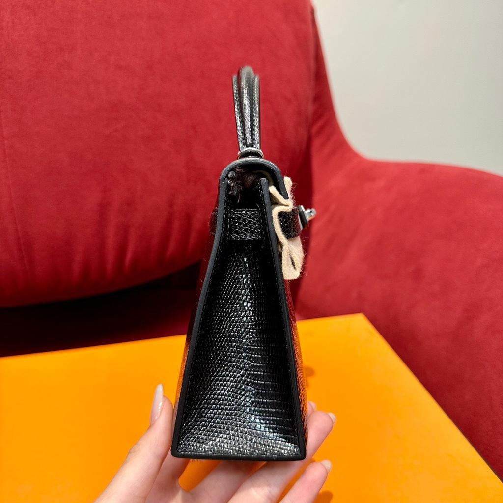 Haute Couture Mini Second Generation Half Hand Lizard Pattern Cowhide One Shoulder Crossbody Handbag Women's Light